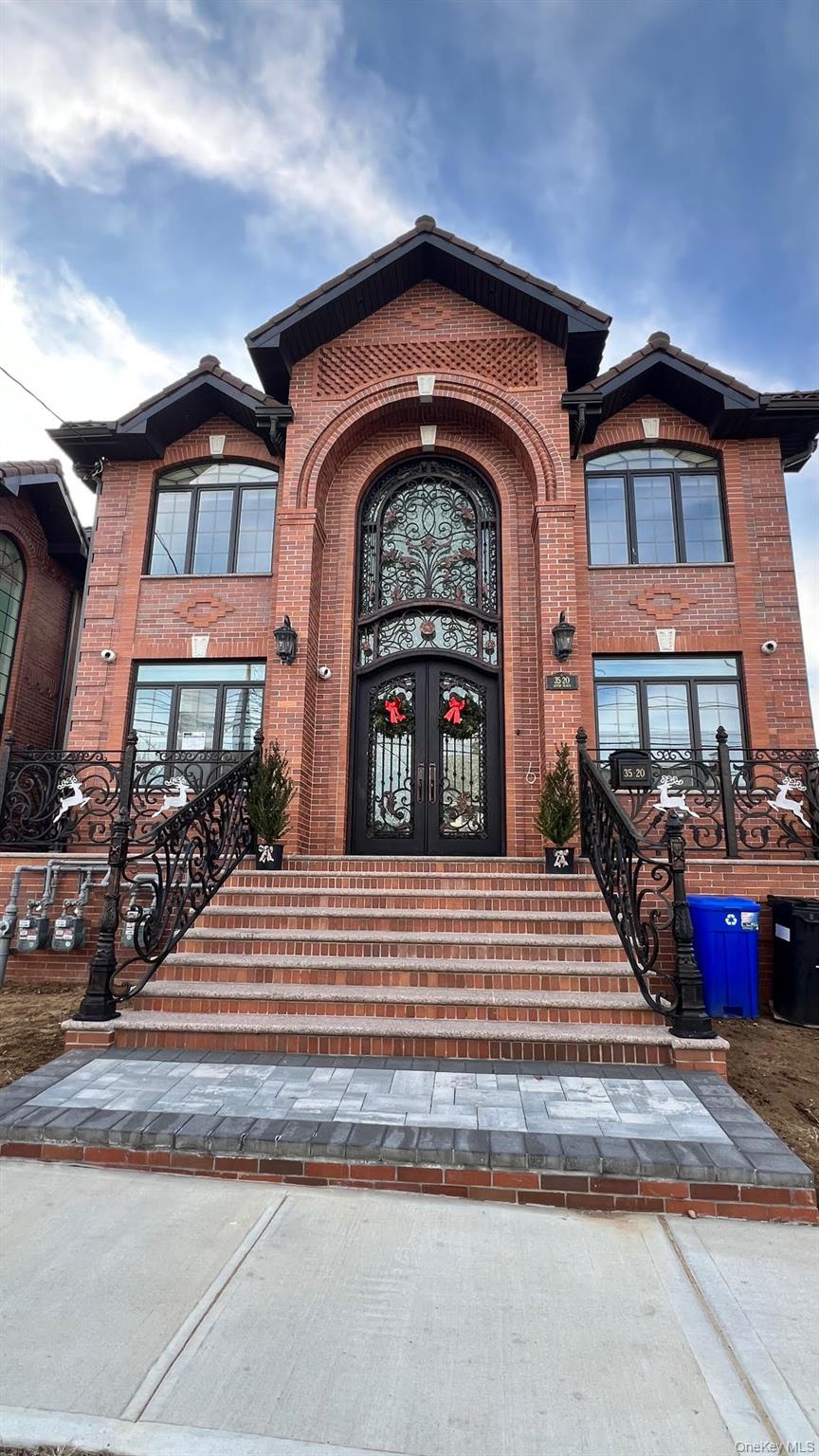 #1 photo, 3520 215th Place, קווינס Bayside , NY 11361