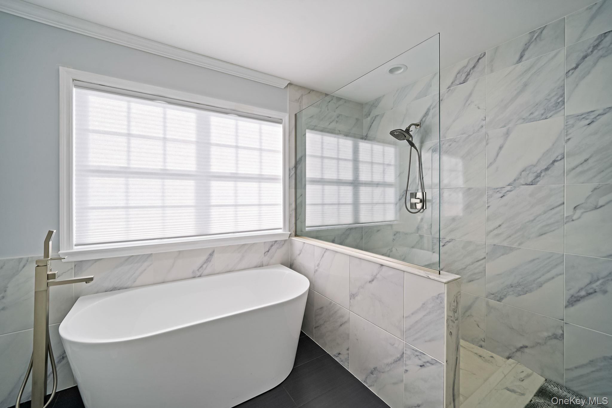 #20 photo, 115 Willow Wood Drive, Oakdale , NY 11769