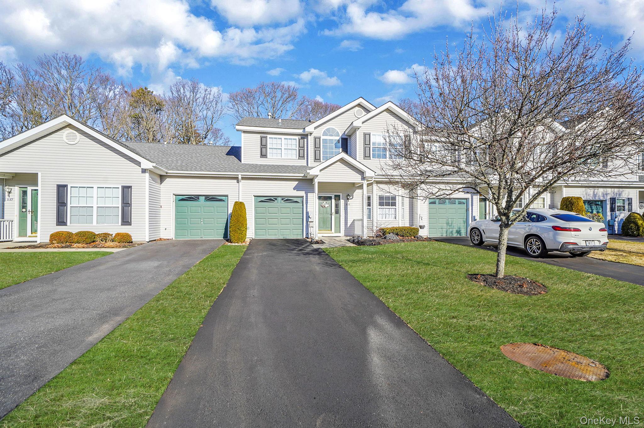 #3 photo, 115 Willow Wood Drive, Oakdale , NY 11769