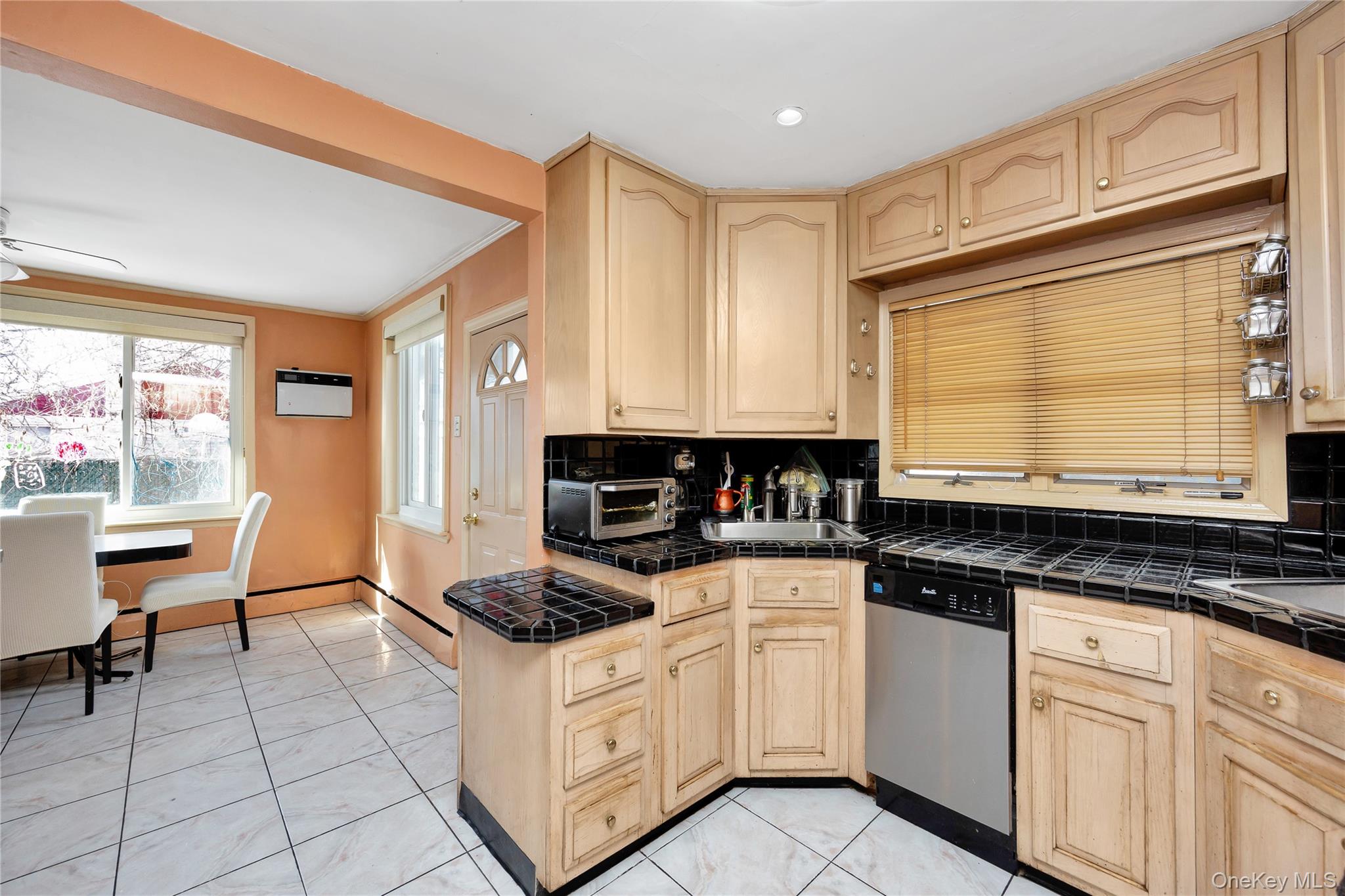 #20 photo, 7042 173rd Street, Fresh Meadows , NY 11365