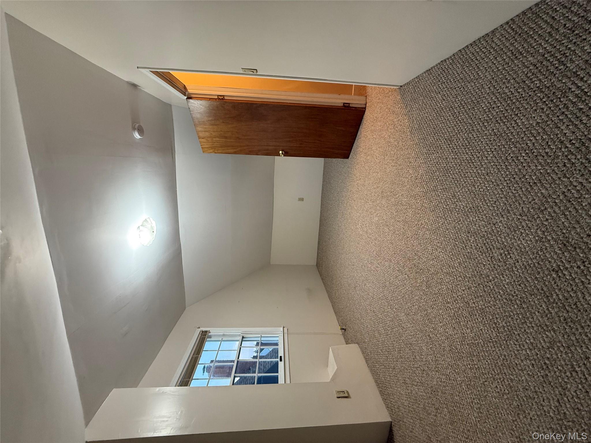 #14 photo, 956 Cherry Lane, ناسو Floral Park , NY 11001