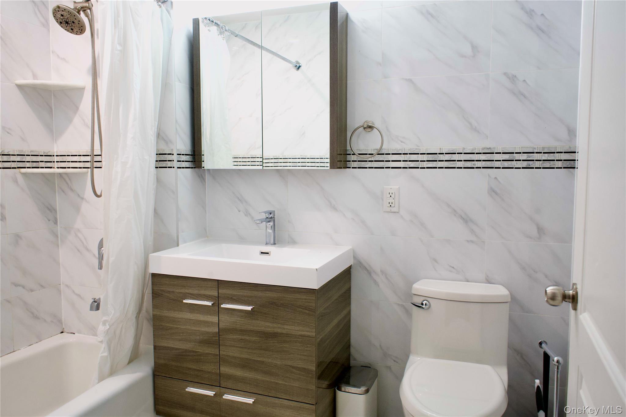 #8 photo, 4516 83 Street, Elmhurst , NY 11373