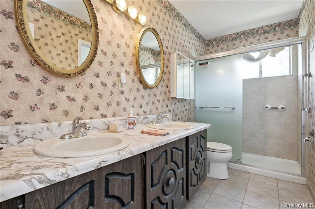 #13 photo, 10 Marsulin Drive, ناسو Syosset , NY 11791