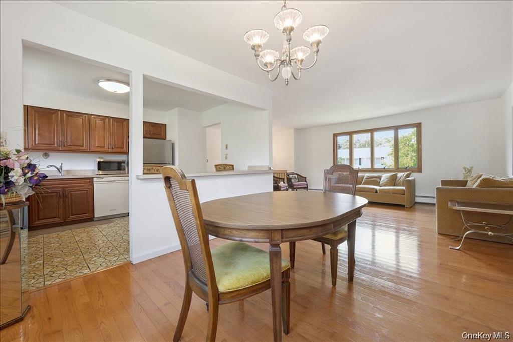 #8 photo, 10 Marsulin Drive, ناسو Syosset , NY 11791