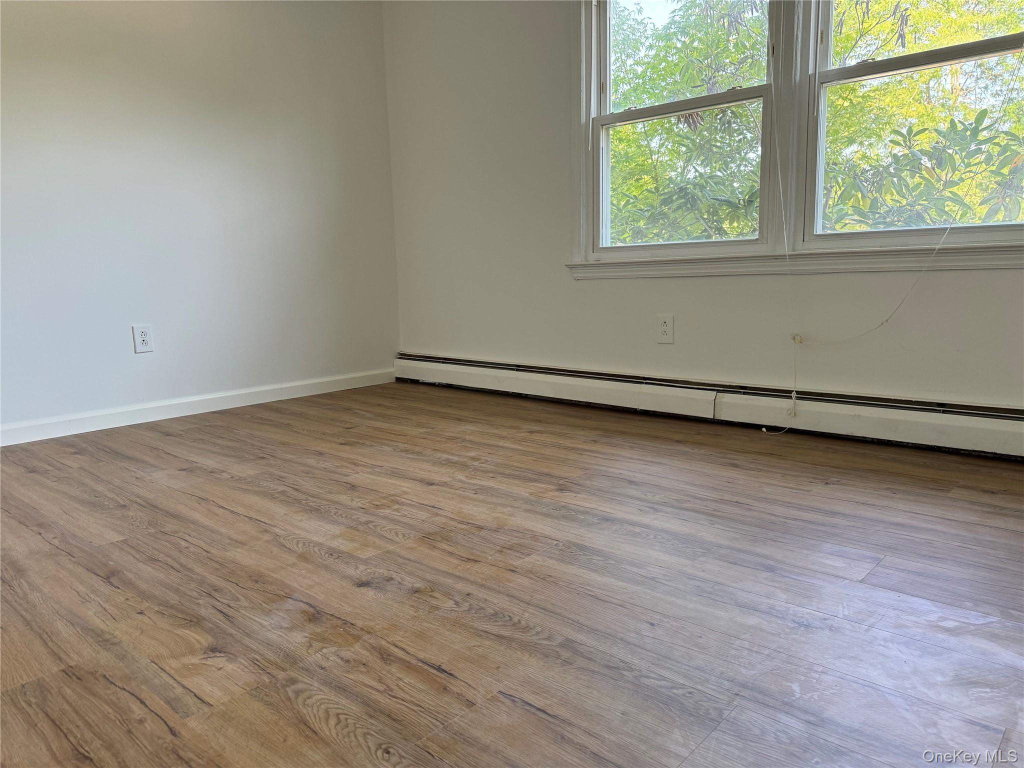 #6 photo, 46 W Lane Drive, Plainview , NY 11803