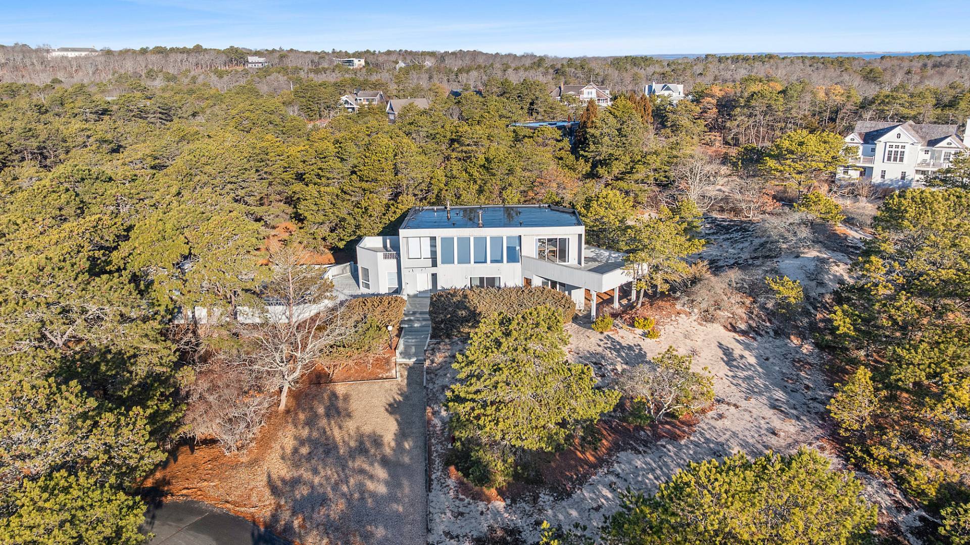#3 photo, 54 Sand Castle Lane, Amagansett , NY 11930