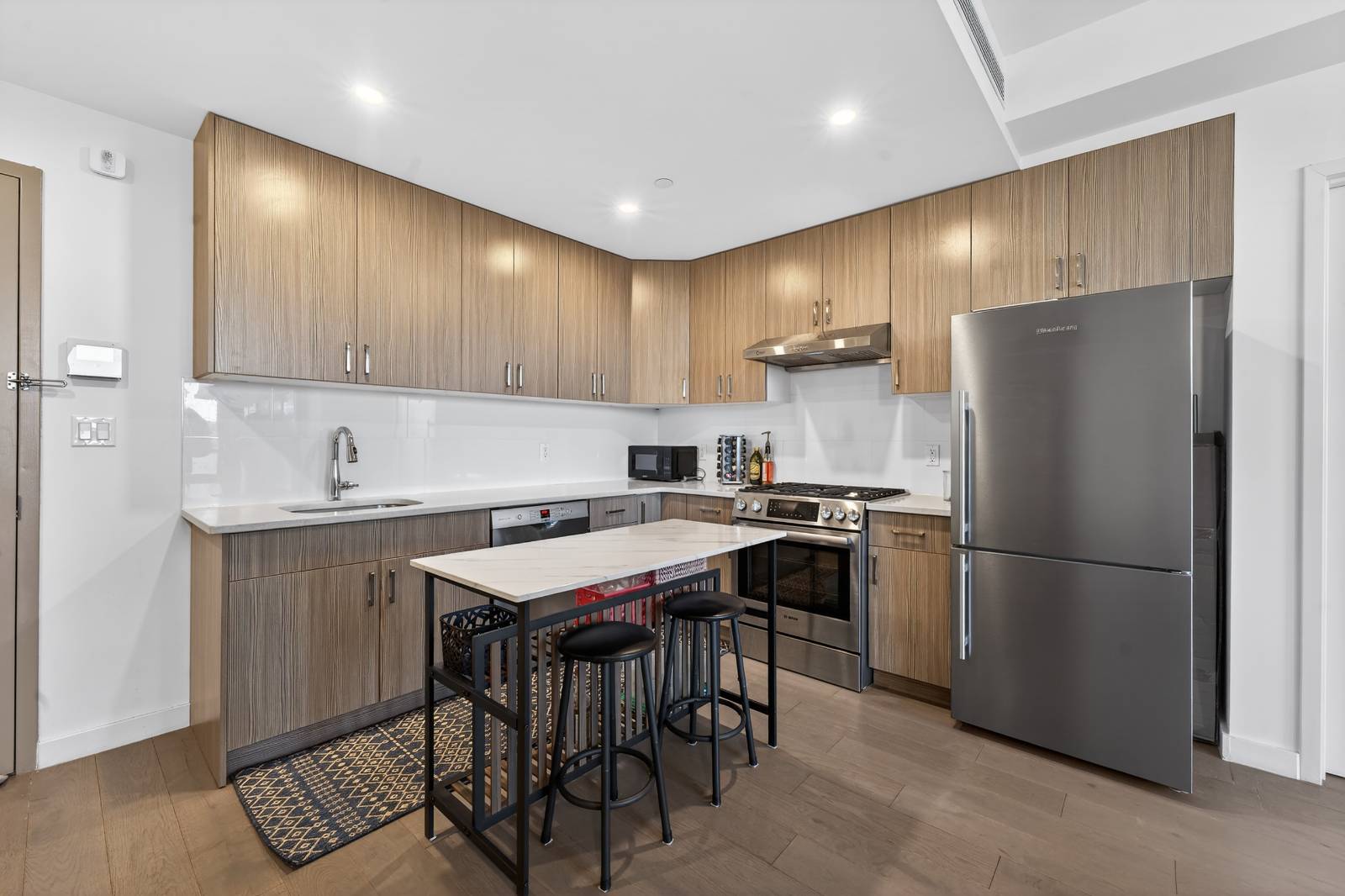 #2 photo, 88-08 Justice Ave, #6G, Куинс ‖ Elmhurst , NY 11373