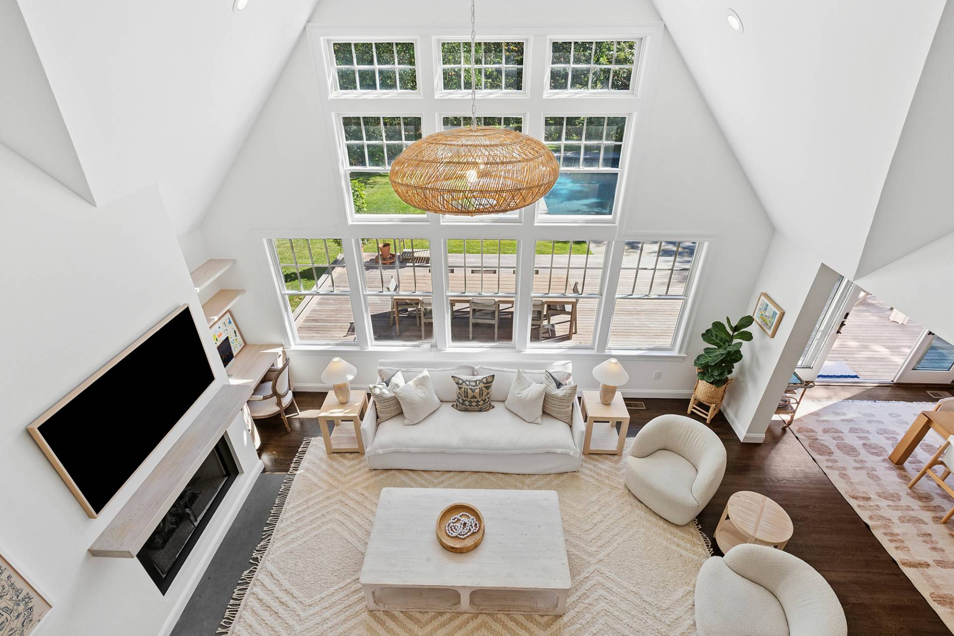 #18 photo, 2 Joshua's Hole Road, East Hampton , NY 11937