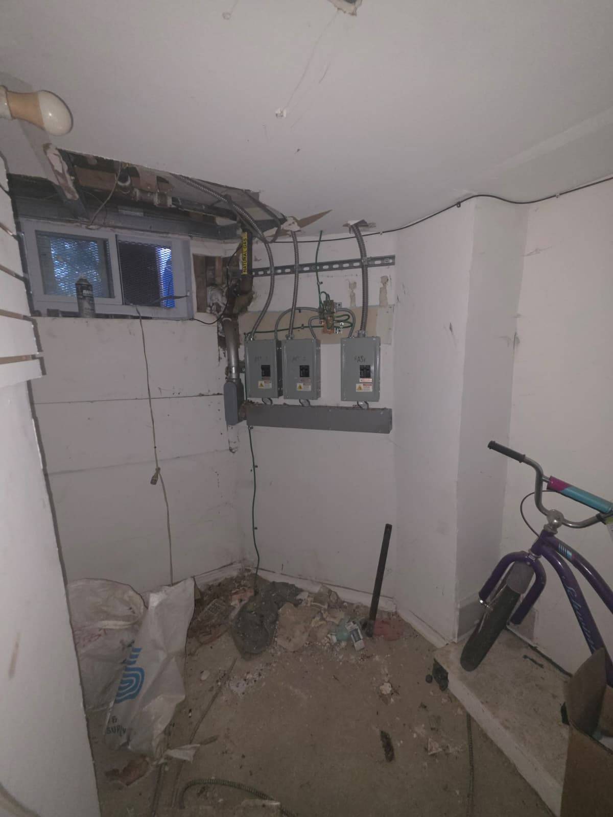 #6 photo, 872 East 156, Woodstock , NY 10455