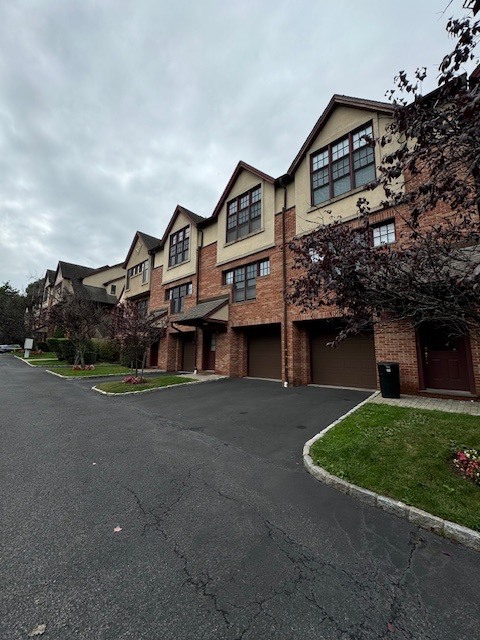 #1 photo, 355 Central Park Ave, #355B, Scarsdale , NY 10583