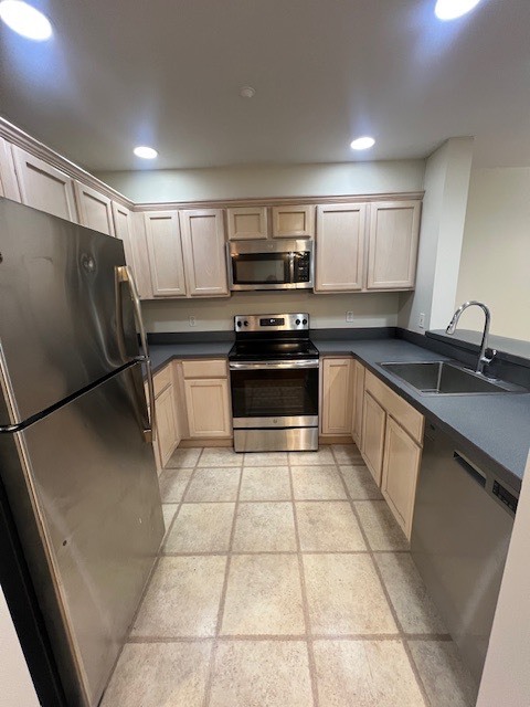 #3 photo, 355 Central Park Ave, #355B, Scarsdale , NY 10583