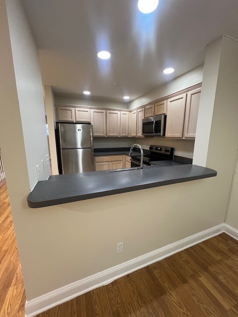 #4 photo, 355 Central Park Ave, #355B, Scarsdale , NY 10583