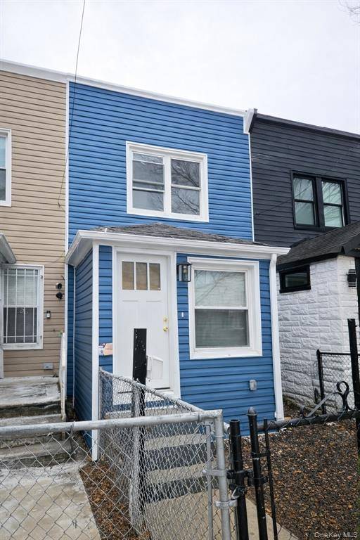 #1 photo, 153-02 Foch Blvd, जमैका Jamaica , NY 11434