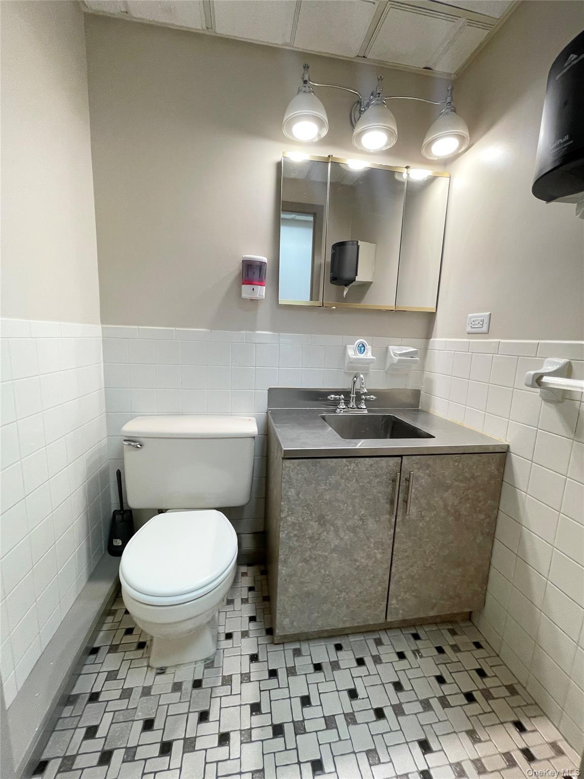 #11 photo, 87-08 Justice Avenue, Elmhurst , NY 11373