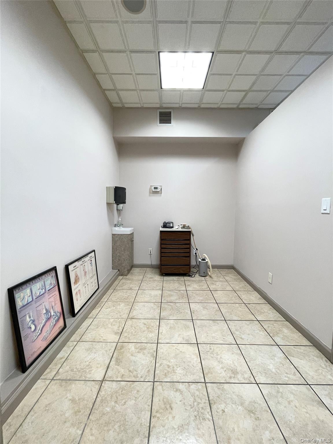 #7 photo, 87-08 Justice Avenue, Elmhurst , NY 11373