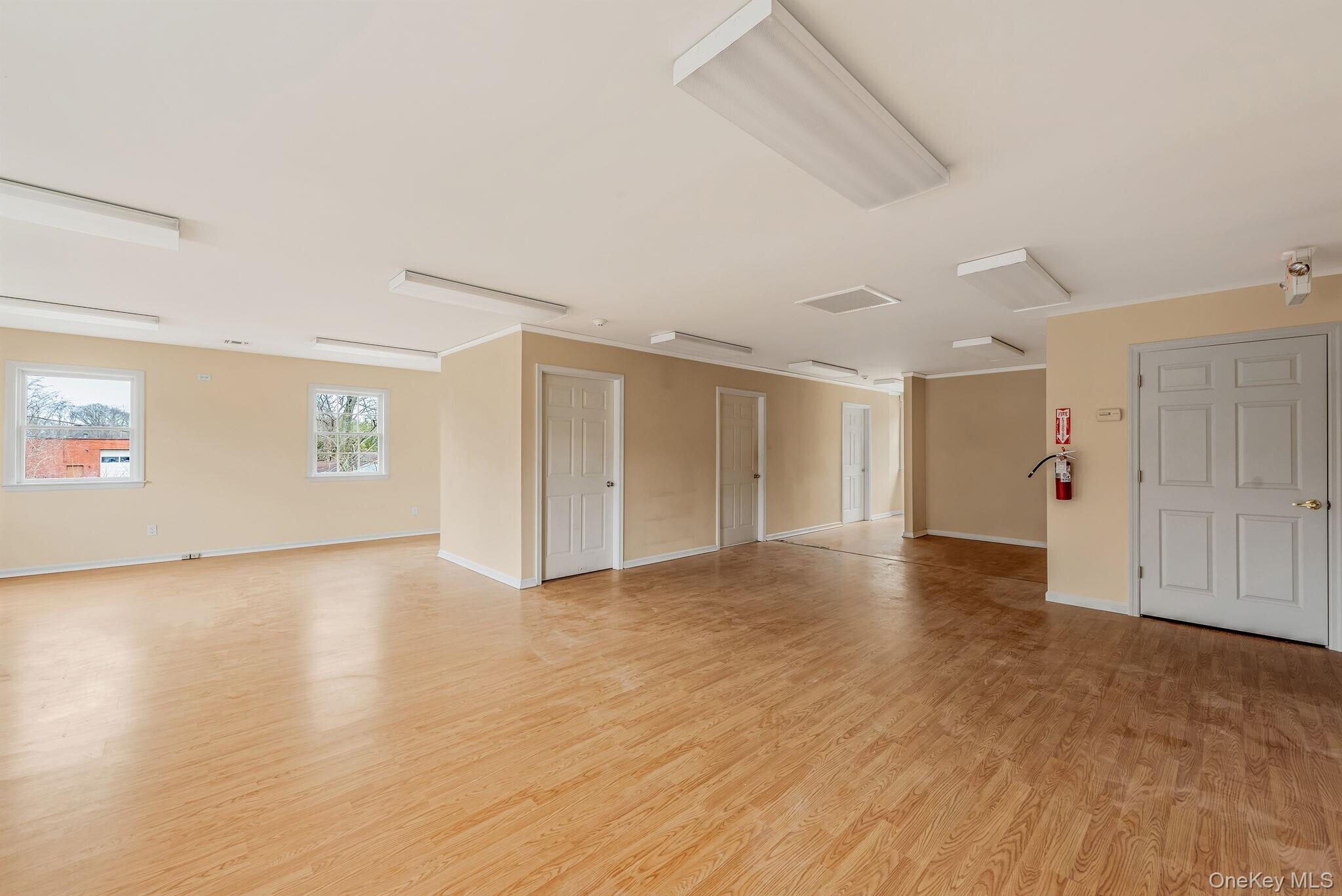 #13 photo, 1360 Montauk Highway, 东长岛 Mastic , NY 11950