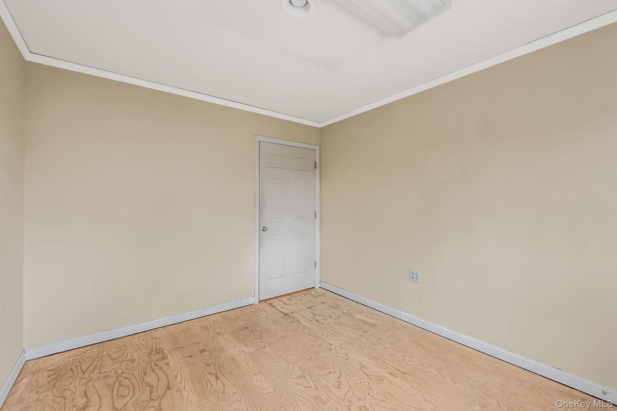 #14 photo, 1360 Montauk Highway, 东长岛 Mastic , NY 11950