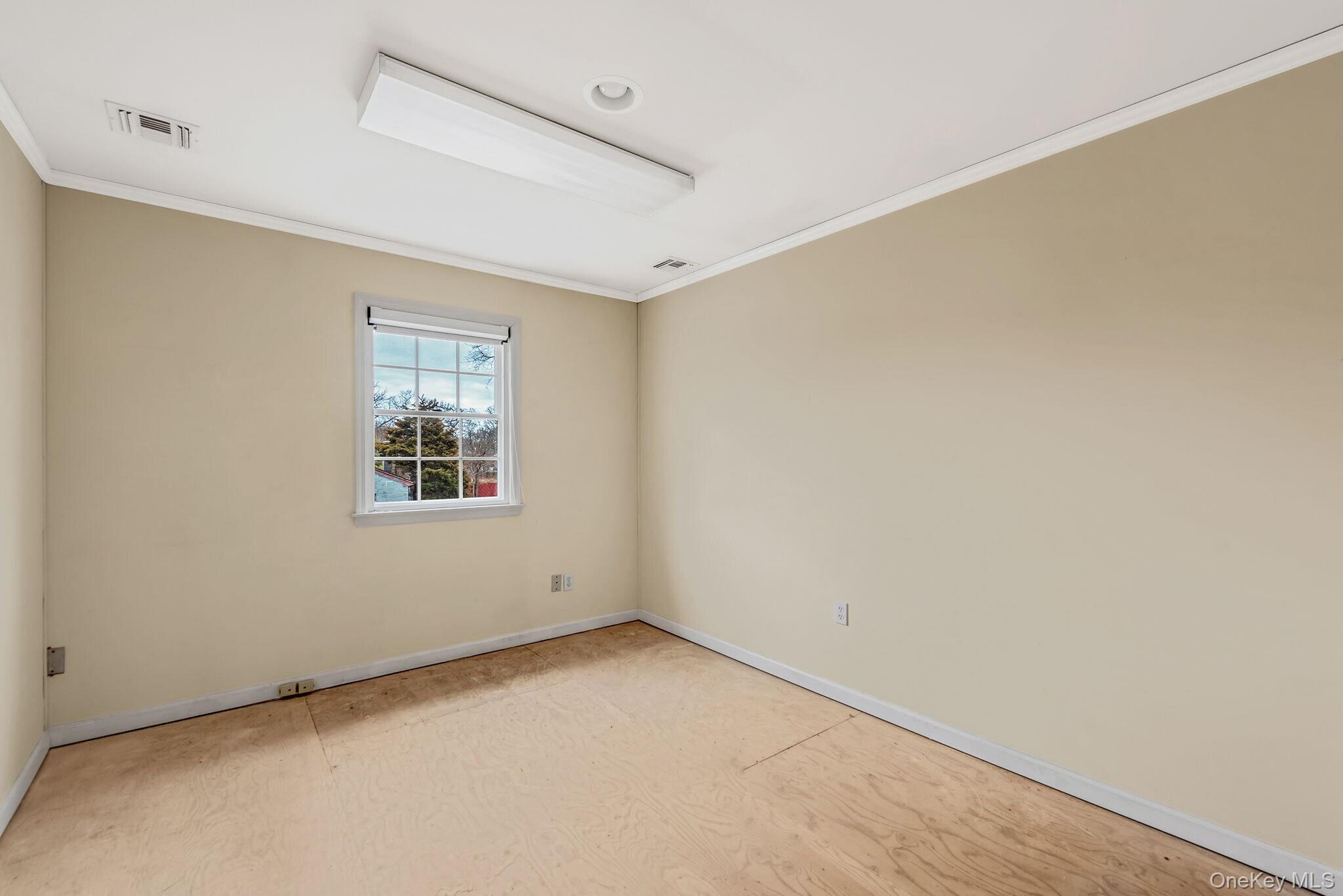 #15 photo, 1360 Montauk Highway, 东长岛 Mastic , NY 11950