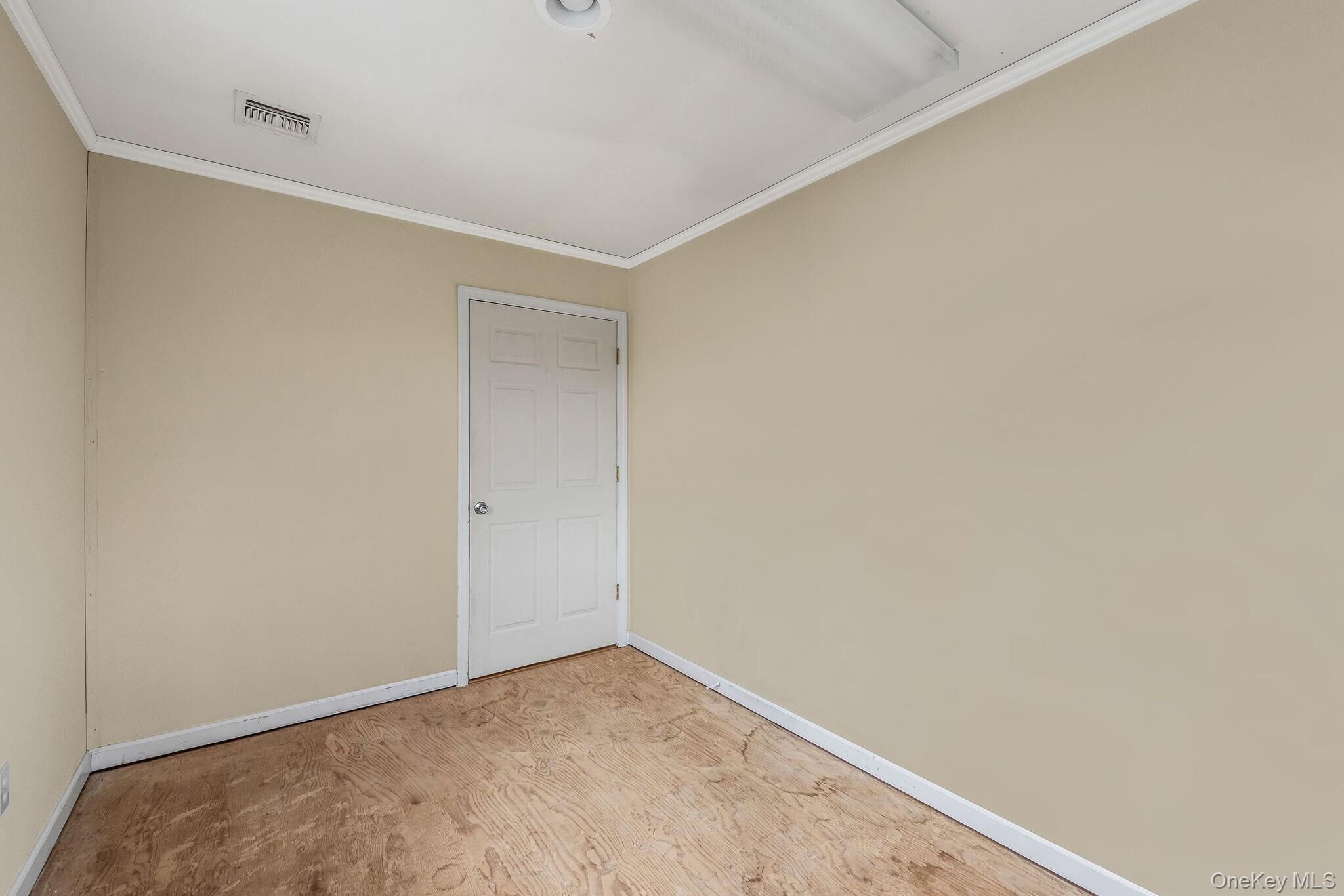 #16 photo, 1360 Montauk Highway, 东长岛 Mastic , NY 11950