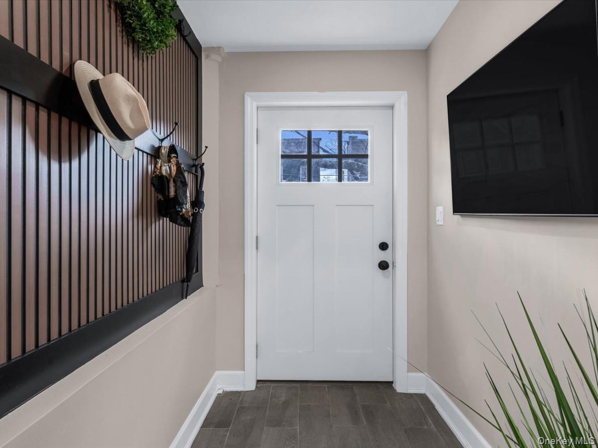 #2 photo, 8049 88th Avenue, कुईंस Woodhaven , NY 11421