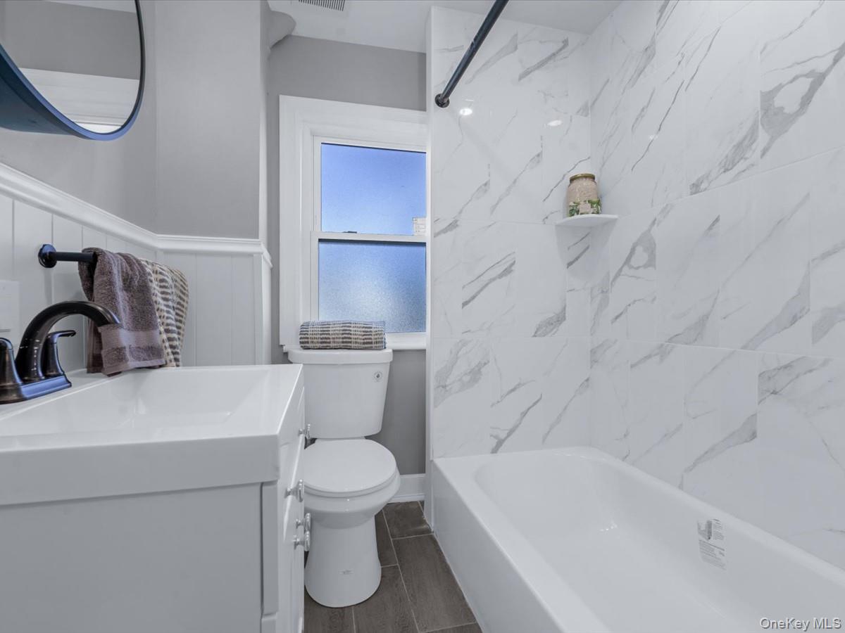 #20 photo, 8049 88th Avenue, कुईंस Woodhaven , NY 11421