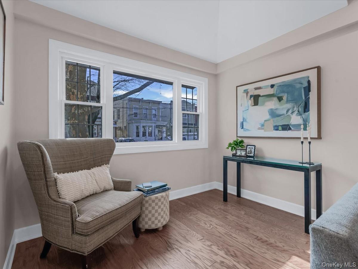 #6 photo, 8049 88th Avenue, कुईंस Woodhaven , NY 11421