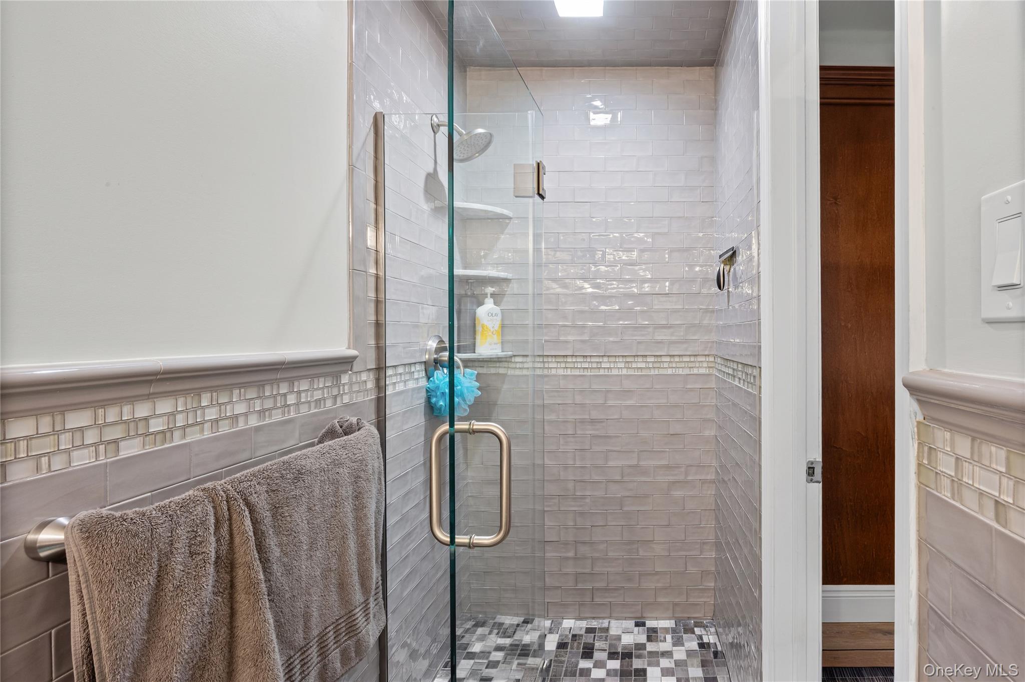 #14 photo, 31 Country Lane Drive, Kings Park , NY 11754