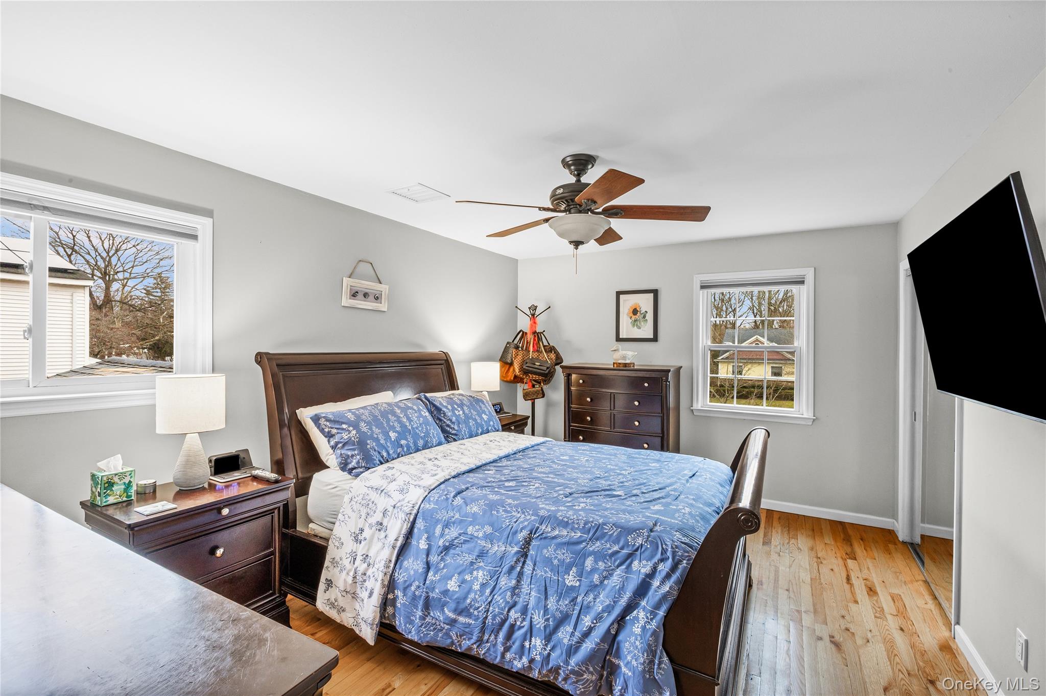 #20 photo, 31 Country Lane Drive, Kings Park , NY 11754