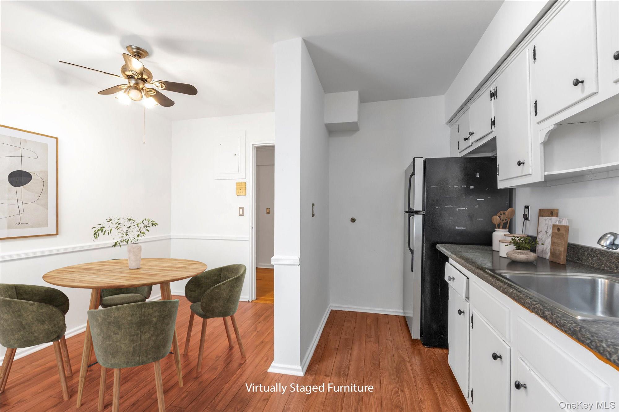 #8 photo, 195 N Village Avenue, Rockville Centre , NY 11570