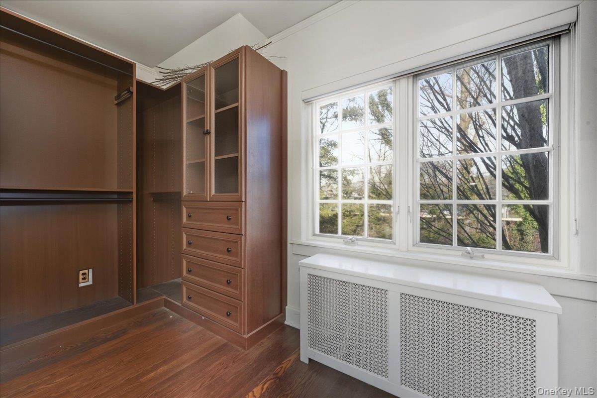 #20 photo, 40 Franklin Court, Garden City , NY 11530