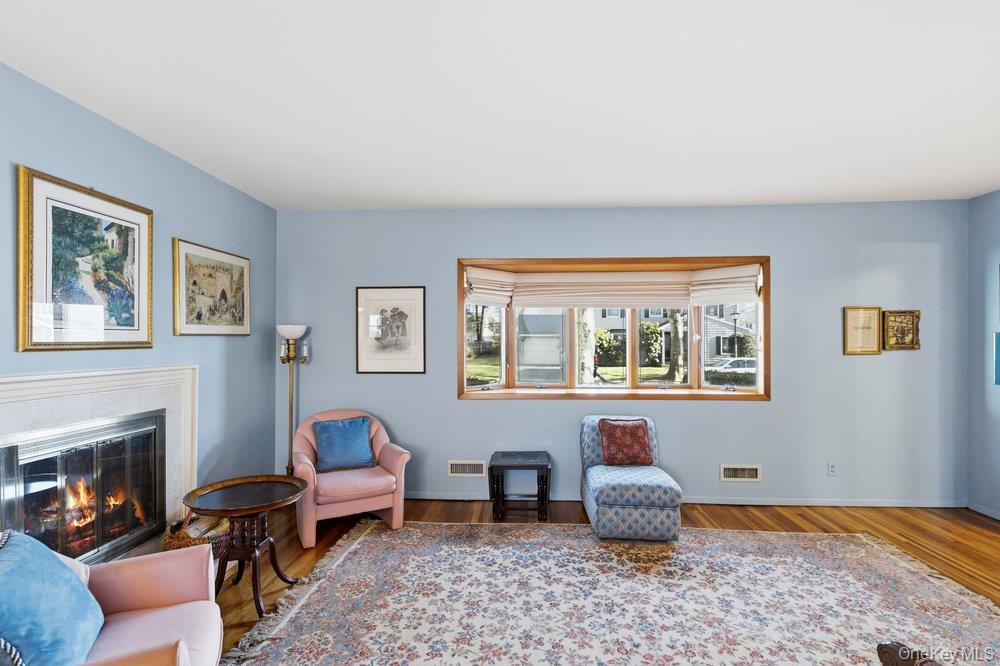 #9 photo, 29 Munson Court, מחוז סאפוק Melville , NY 11747