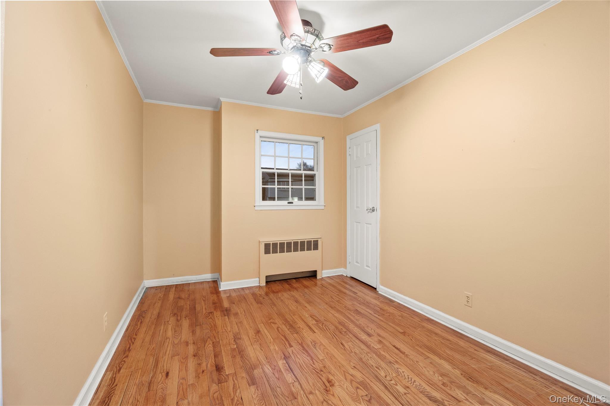 #17 photo, 2474 Margaret Street, नासाउ काउंटी Bellmore , NY 11710