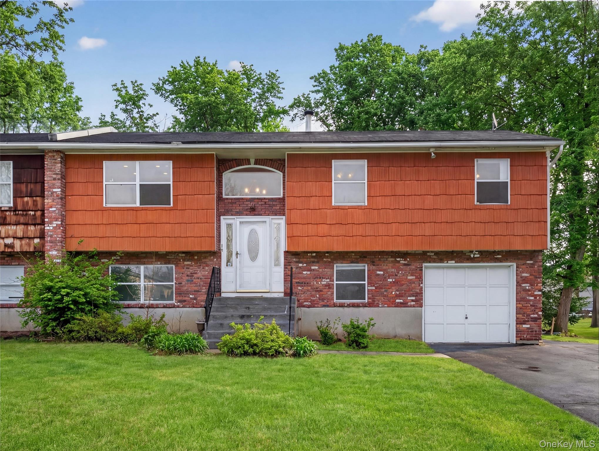 #1 photo, 14 Michele Court, Spring Valley , NY 10977