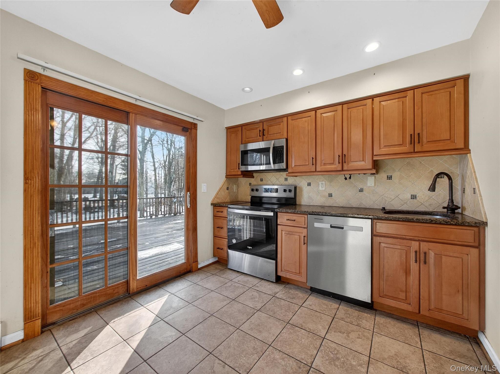 #7 photo, 14 Michele Court, Spring Valley , NY 10977