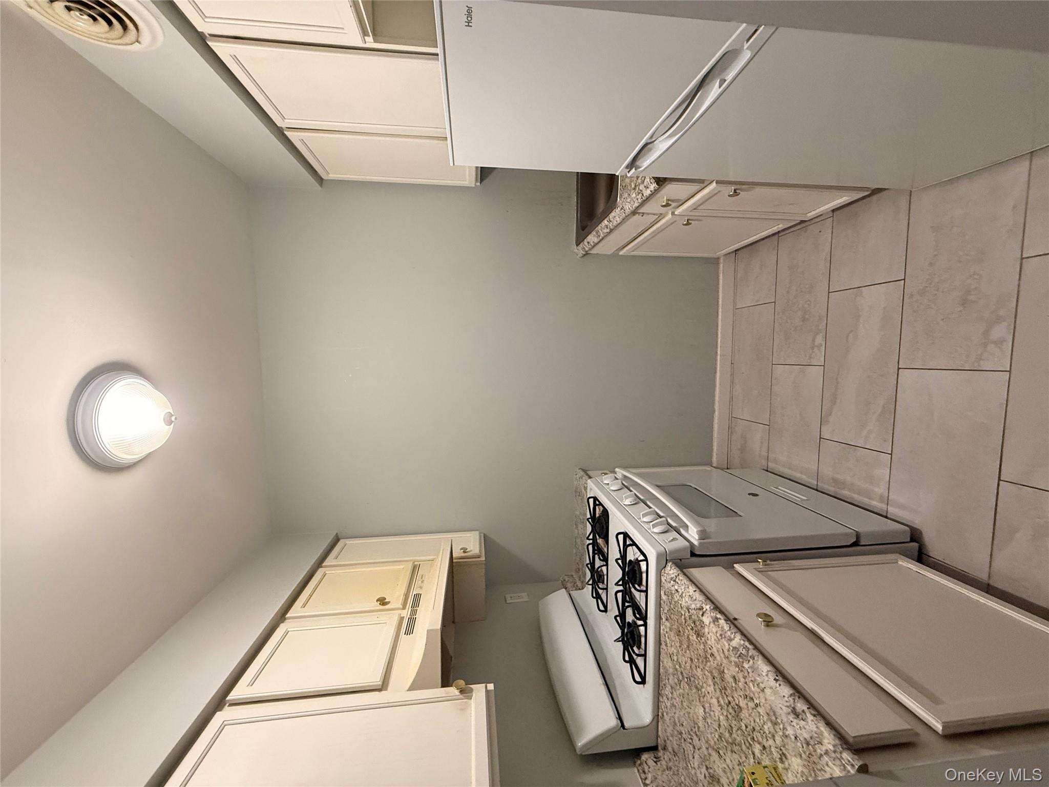 #6 photo, 1234 Hoe Avenue, Bronx , NY 10459