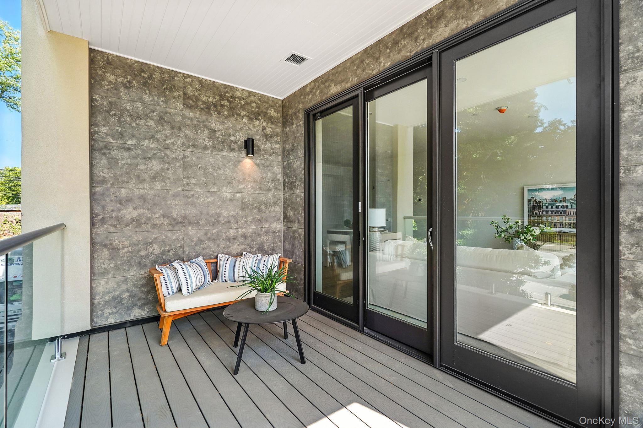 #12 photo, 402 Halstead Avenue, 뉴욕주 Harrison , NY 10528