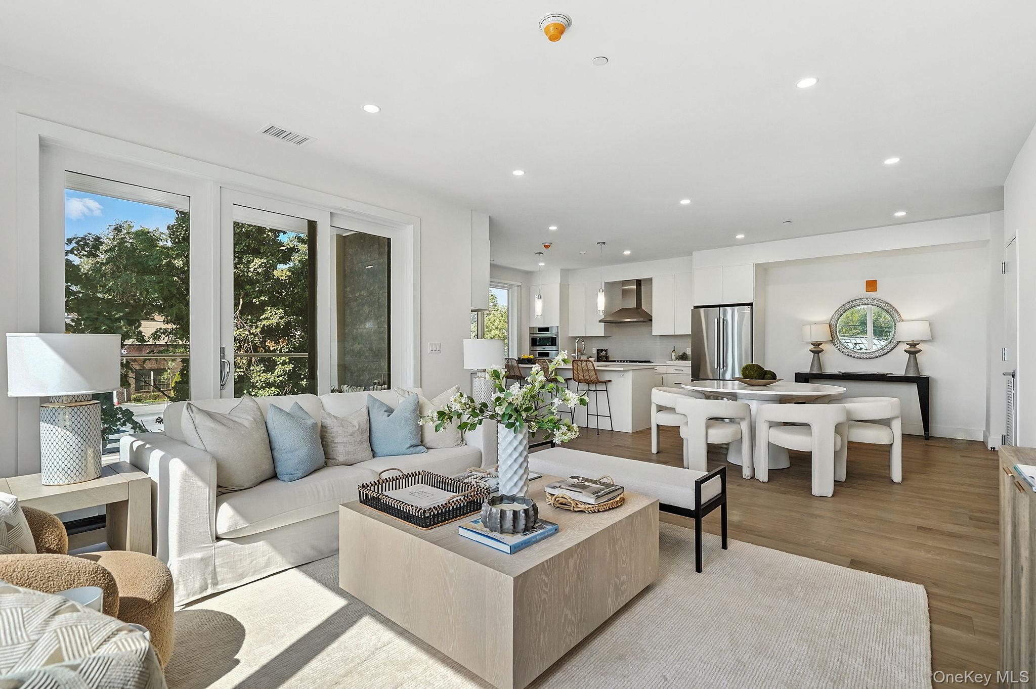 #3 photo, 402 Halstead Avenue, 뉴욕주 Harrison , NY 10528