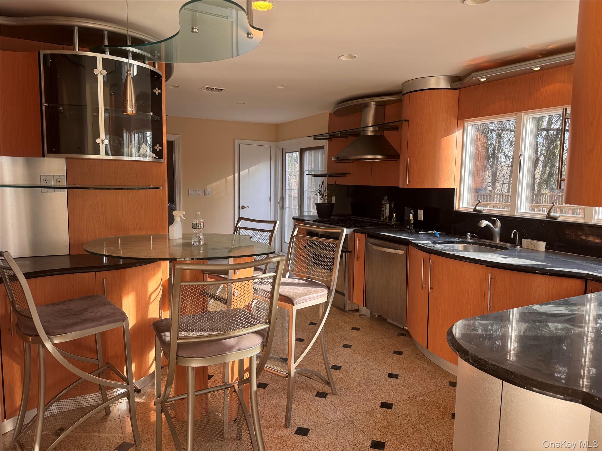 #7 photo, 201 Red Hill Road, New City , NY 10956