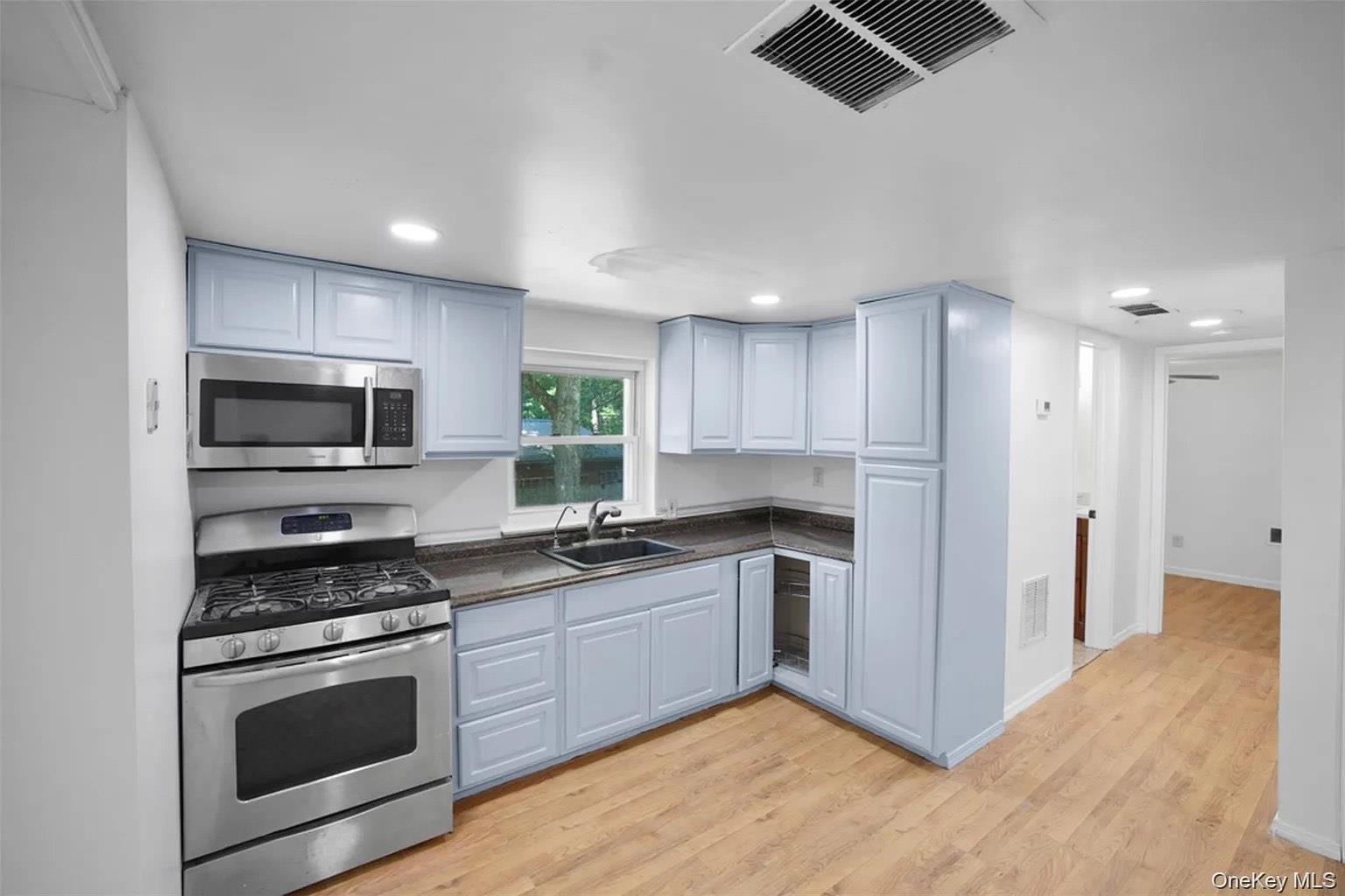 #1 photo, 6 Farmingdale Lane, Bloomingburg , NY 12721