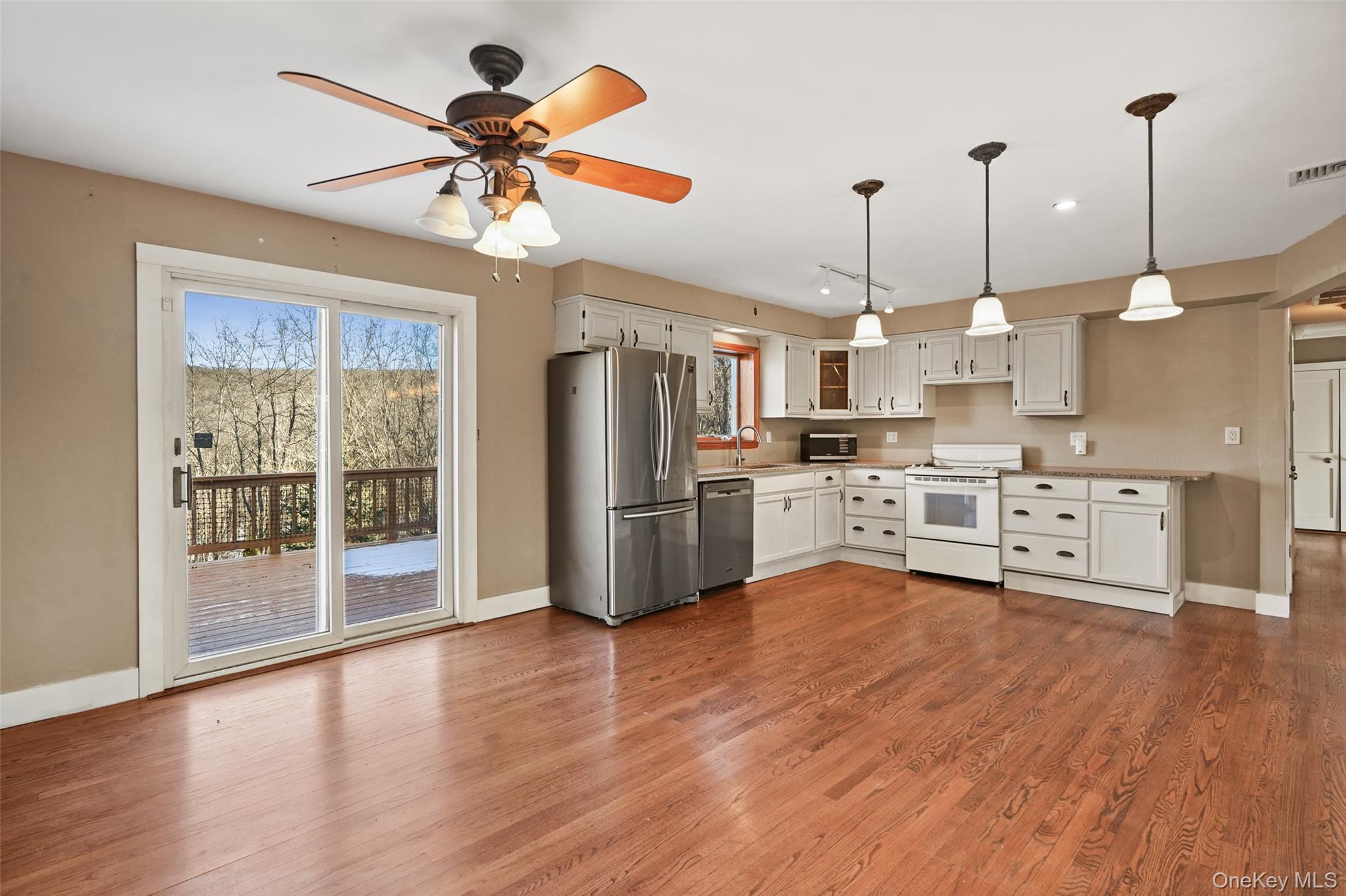 #7 photo, 60 Arbutus Street, Putnam Valley , NY 10579