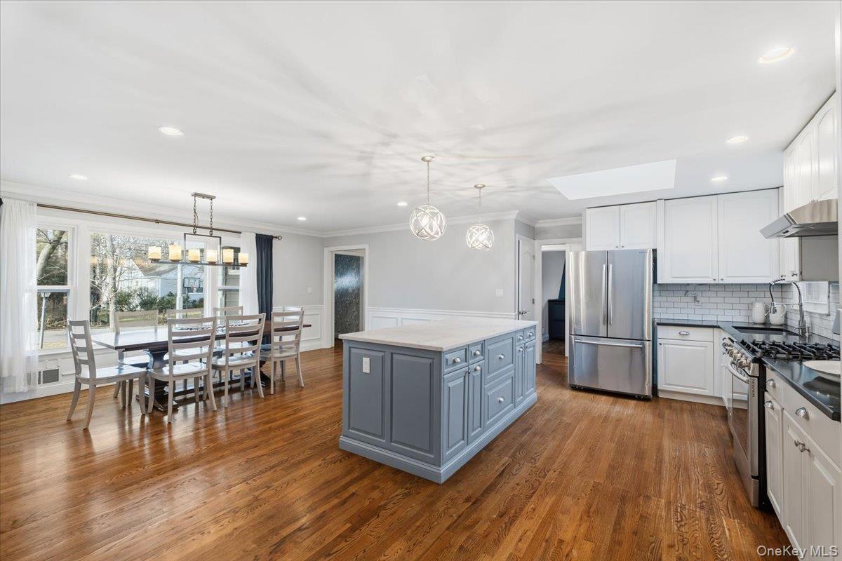 #3 photo, 39 Darling Avenue, New Rochelle , NY 10804