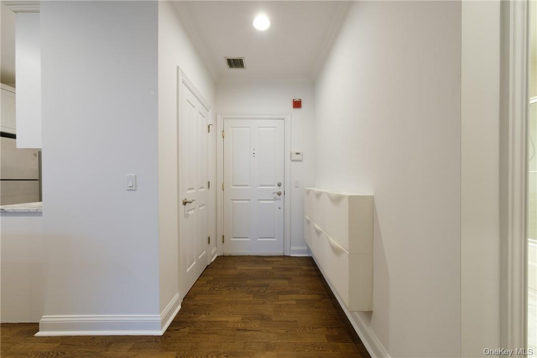 #16 photo, 55 1st Street, Pelham , NY 10803