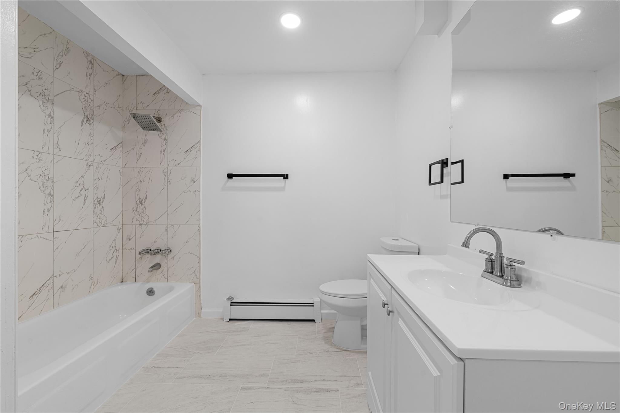 #13 photo, 188 W End Avenue, Shirley , NY 11967