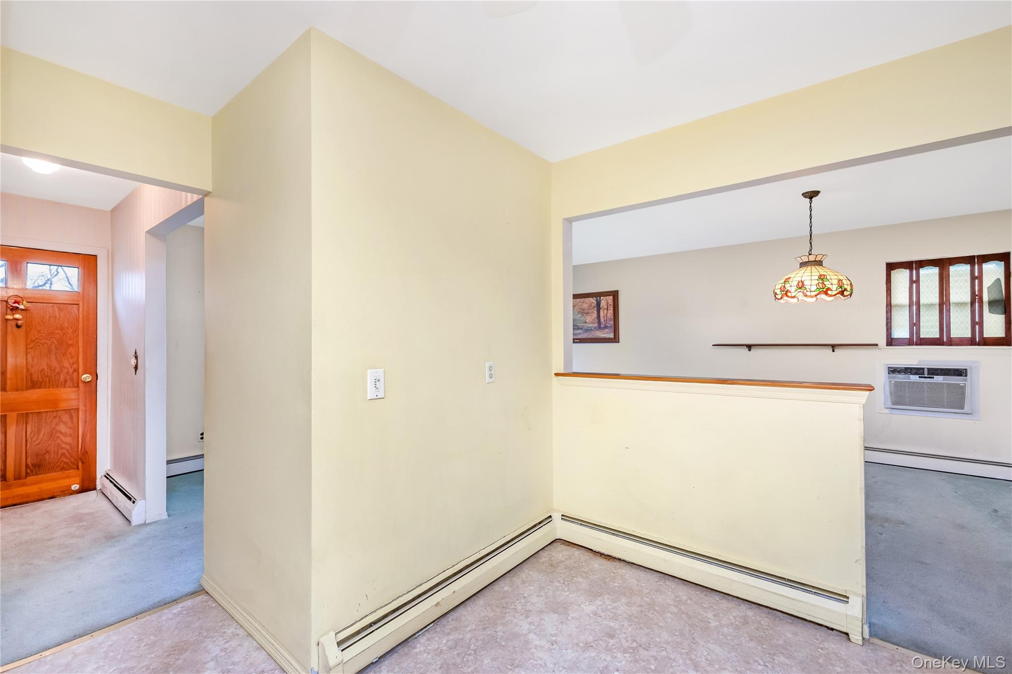 #12 photo, 139 N Cedar Street, नासाउ काउंटी Massapequa , NY 11758