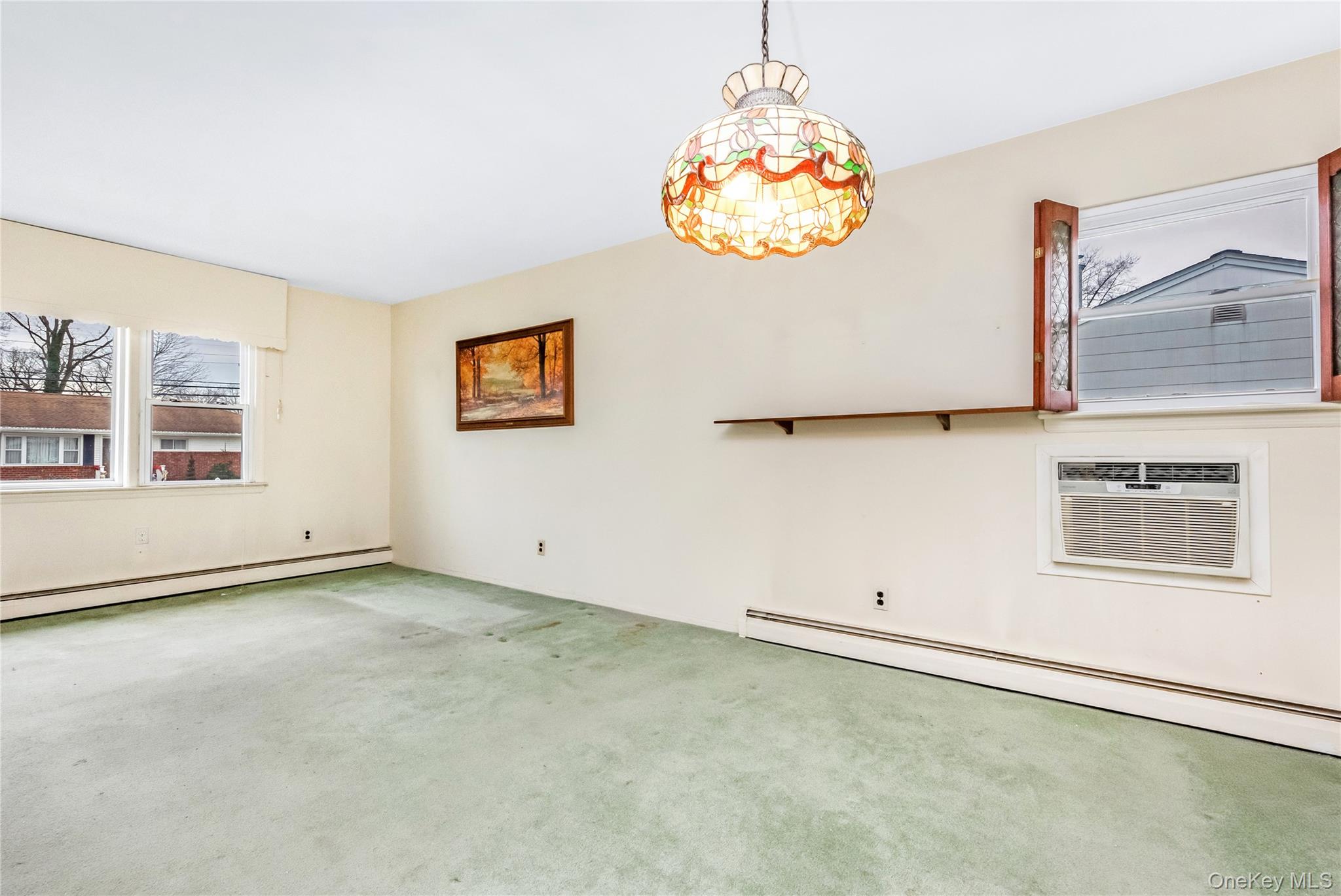 #7 photo, 139 N Cedar Street, नासाउ काउंटी Massapequa , NY 11758