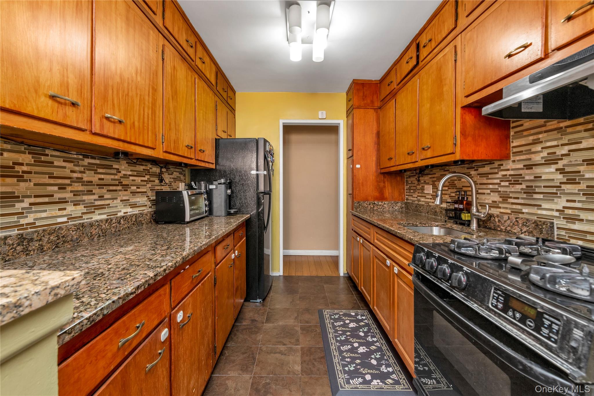 #10 photo, 99-11 60 Ave, Corona , NY 11368