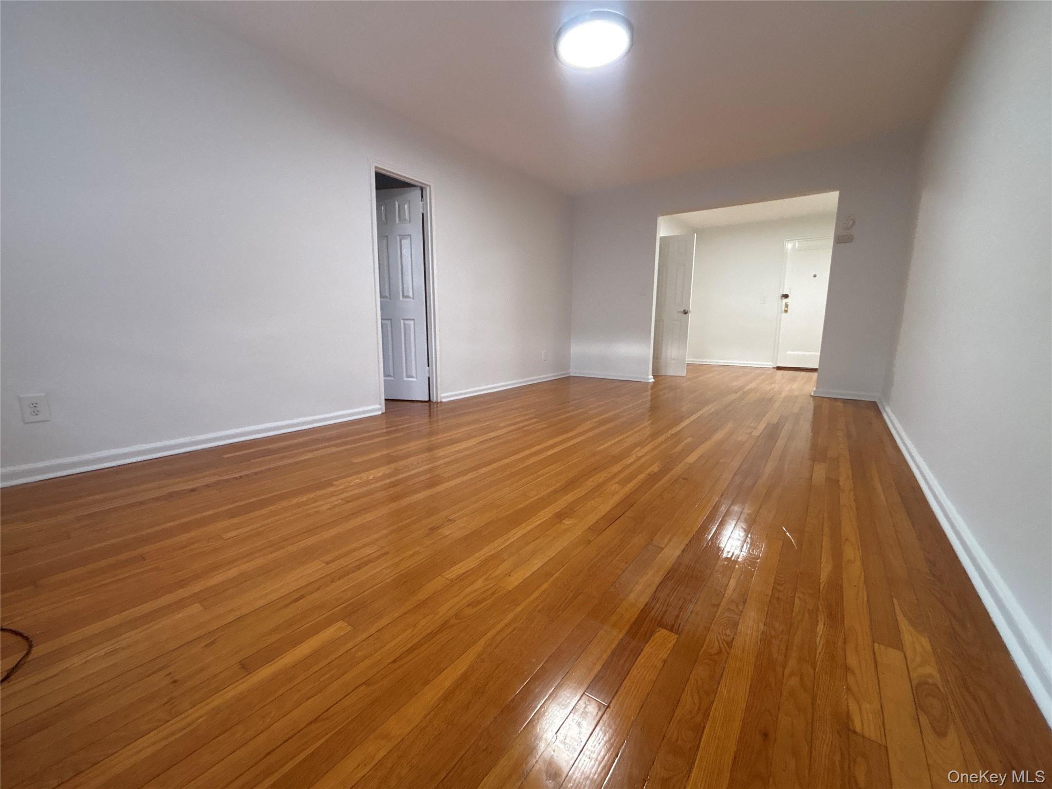 #9 photo, 50 S Middle Neck Road, ग्रेट नेक Great Neck , NY 11021