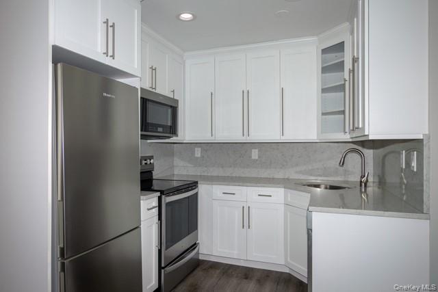 #3 photo, 105 Overton Avenue, Sayville , NY 11782