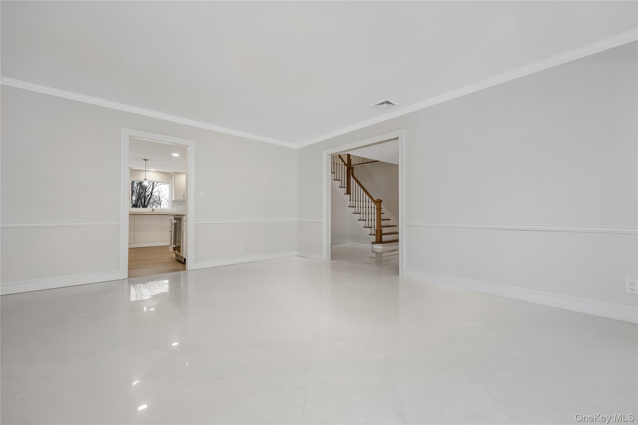 #12 photo, 20 Rolling Drive, Brookville , NY 11545