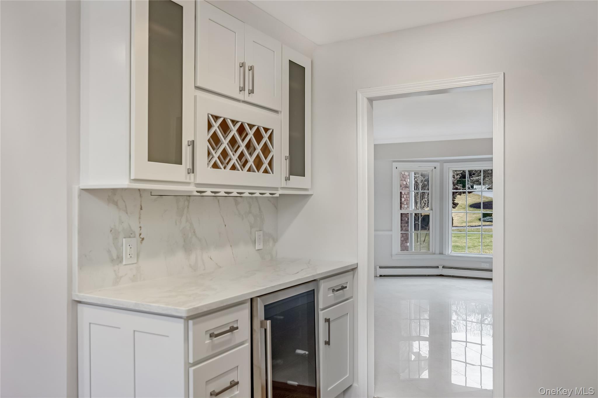 #16 photo, 20 Rolling Drive, Brookville , NY 11545